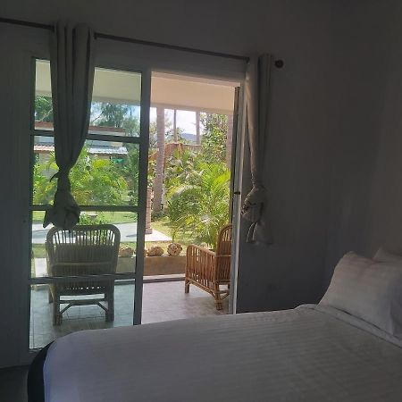 Nice Home Stay At Samroiyod Baanphakrimlay Екстер'єр фото
