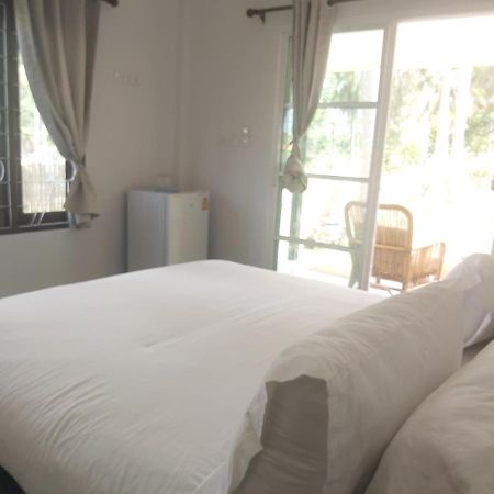 Nice Home Stay At Samroiyod Baanphakrimlay Екстер'єр фото